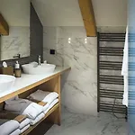 Le Pélican Hotel 4*