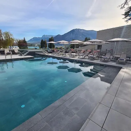 Le Pelican 4* Annecy