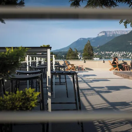 Le Pelican 4* Annecy