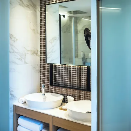 Hotel Le Pelican 4*