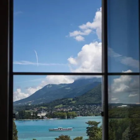 Le Pelican Hotel Annecy