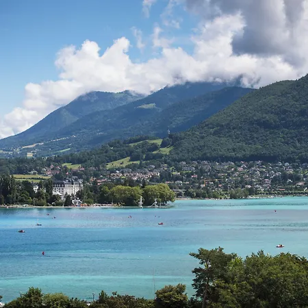 Le Pelican Annecy
